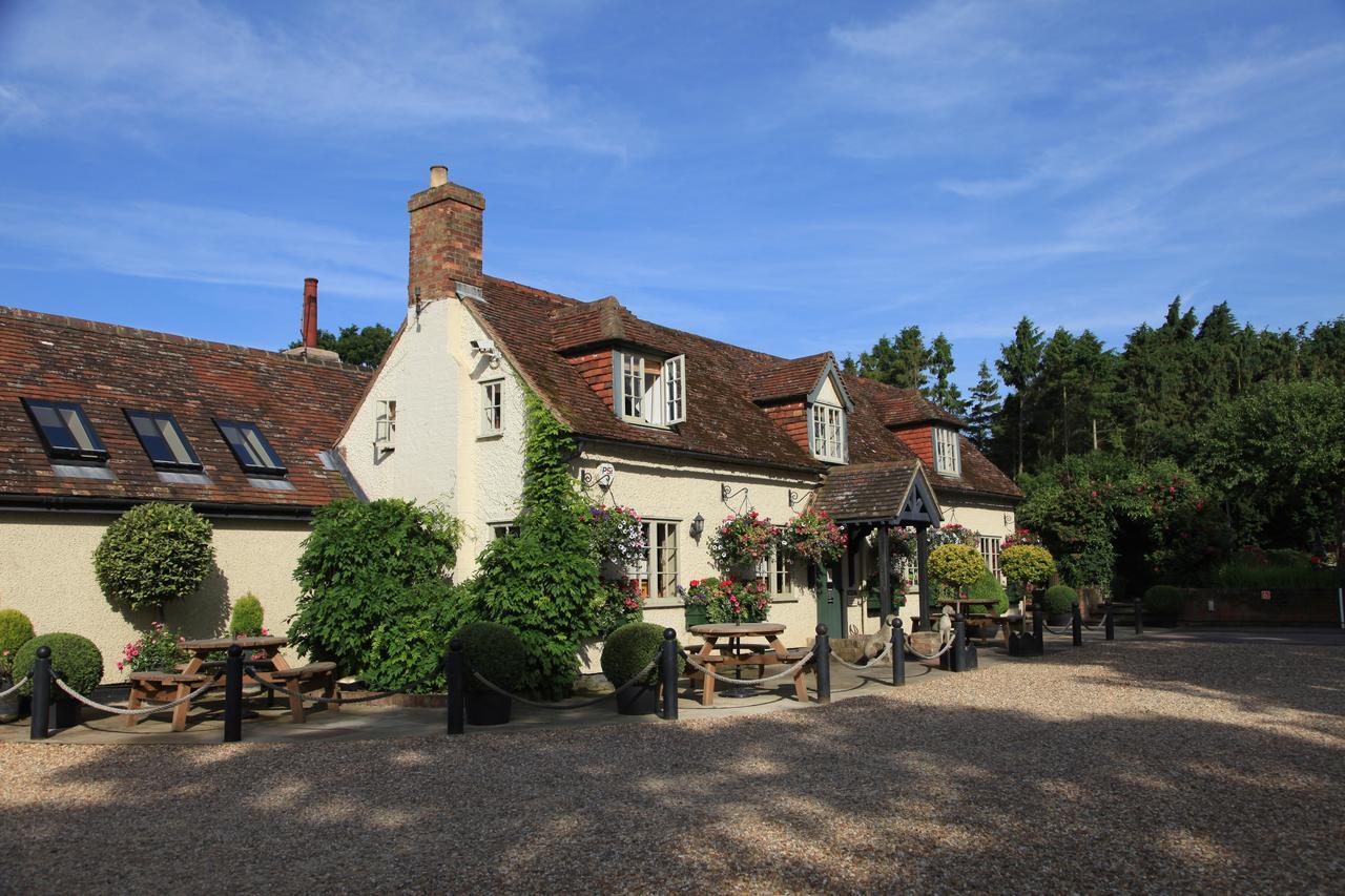 The Black Horse At Ireland Shefford Bagian luar foto